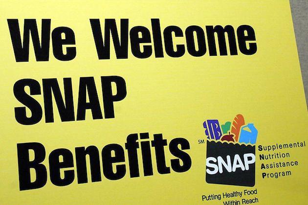 Food-stamp purchases could soon go online under SNAP pilot program Food-stamp purchases could soon go online under SNAP pilot program