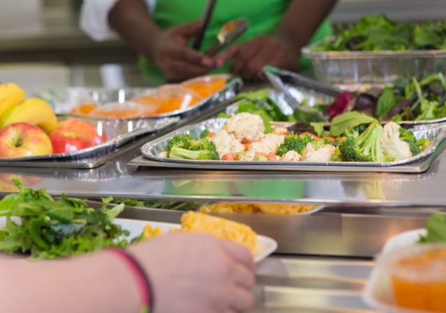 With US$1 million in grants, ReFED is supporting organizations that can prevent 10 million pounds of food waste during the COVID-19 pandemic.
