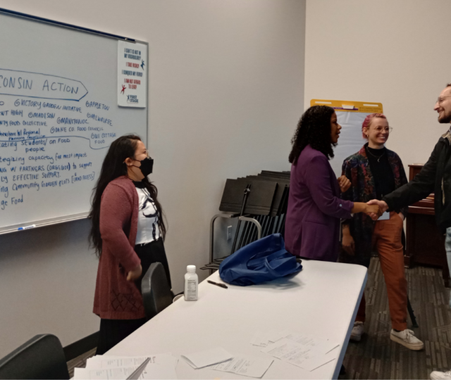 Solana Patterson-Ramos connects with local Wisconsin food entrepreneur during FEED Summit.